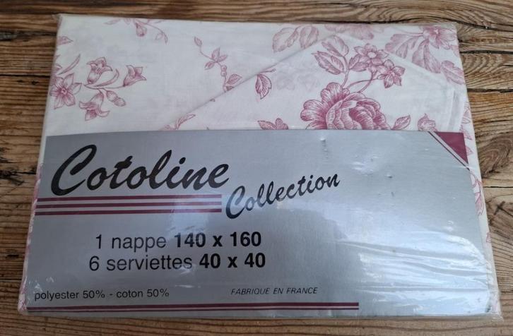 Vintage Frans tafelkleed + 6 servetten, donkerroze bloemen, Maison & Meubles, Cuisine | Linge de cuisine, Neuf, Blanc, -, -