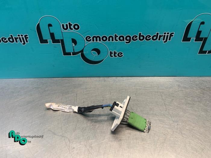 Kachel Weerstand van een Toyota Yaris (Yaris 1 02-), Gebruikt, -, -, Ophalen of Verzenden