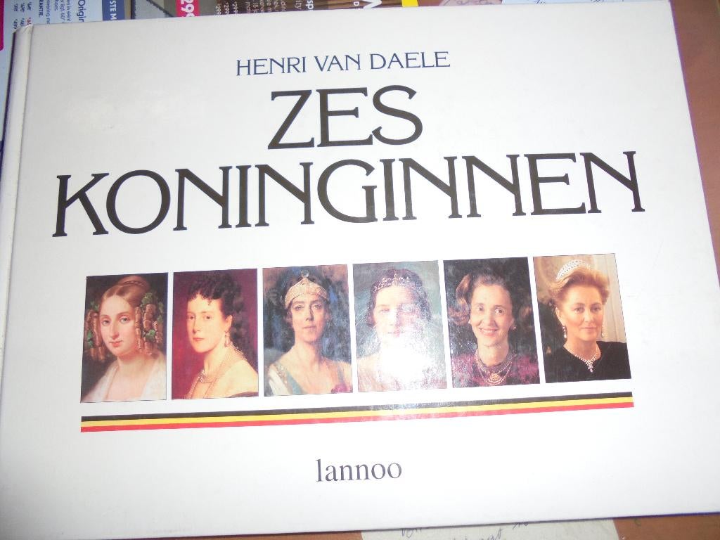 Boek zes Koninginnen, Verzamelen, Koningshuis en Royalty, Ophalen of Verzenden, Zo goed als nieuw, Tijdschrift of Boek
