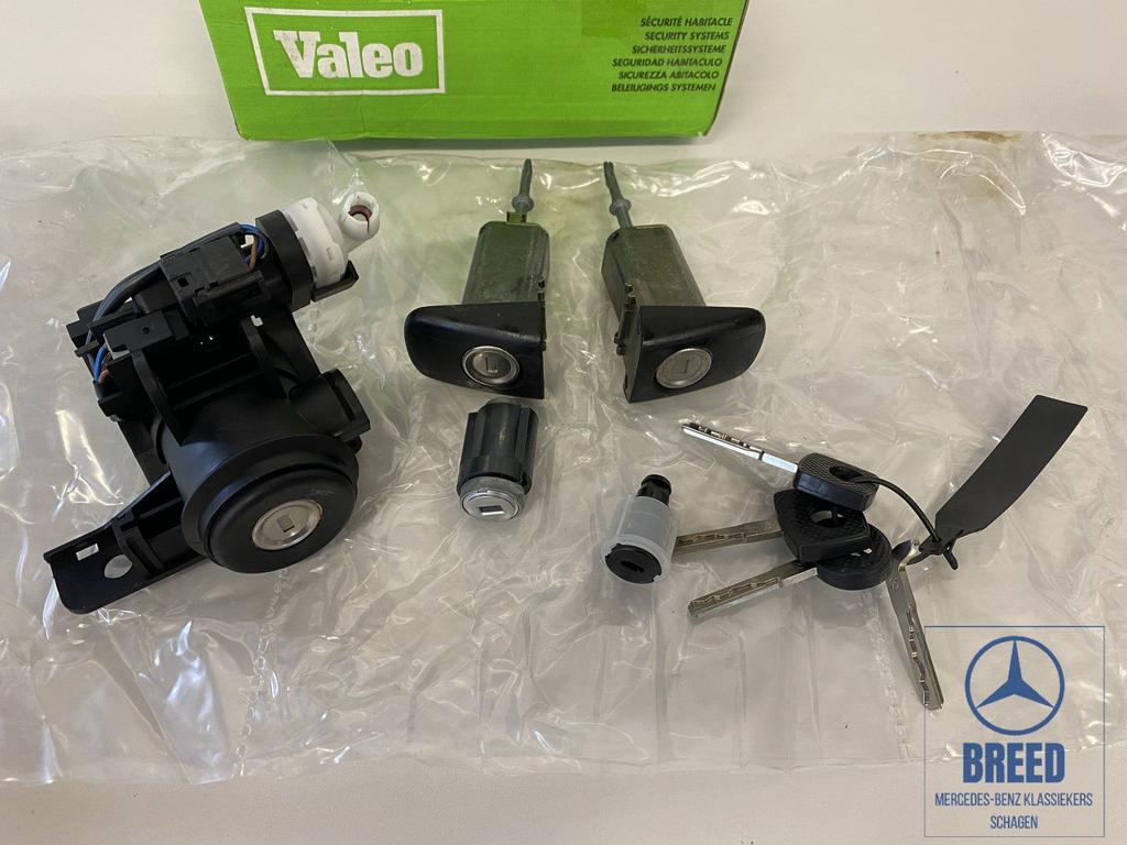 NOS slotenset voor Mercedes-Benz W202 C-Klasse, -, Nieuw, Ophalen of Verzenden, -