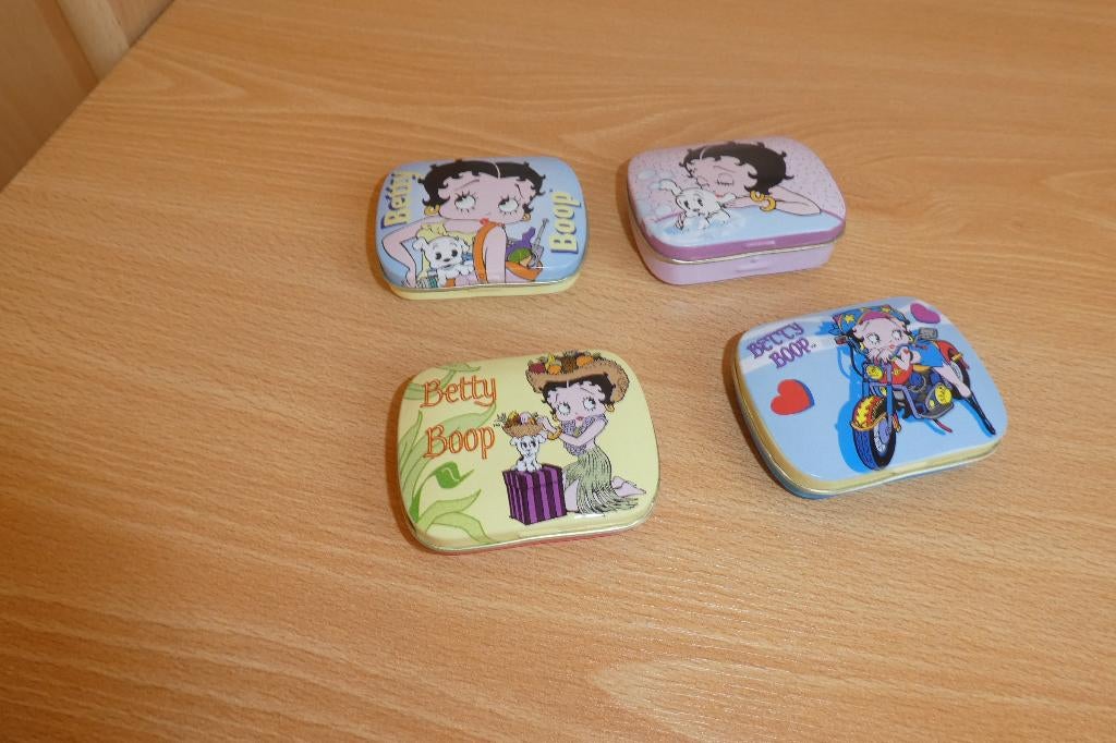 Betty boop boite en métal de collection 2000 signé., Collections, Enlèvement ou Envoi, Neuf, Humain
