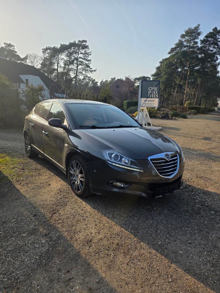 Lancia Delta 1.6 Mtj automatique avec 133 km, Autos, Lancia, Cuir, Achat, Beige, Entreprise