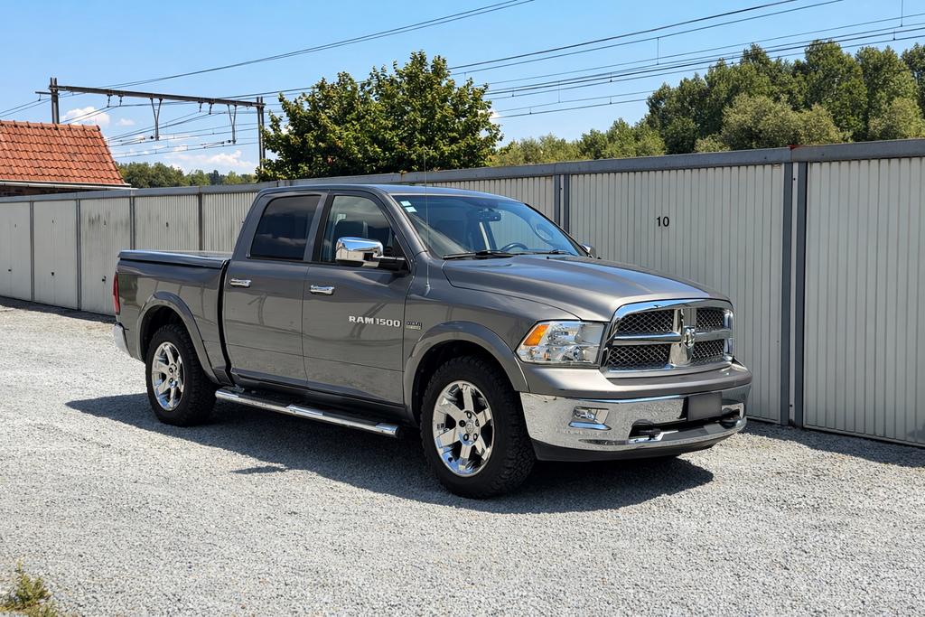 Dodge ram 1500 laramie 2011, Auto's, Automaat, Euro 5, Zwart, Leder