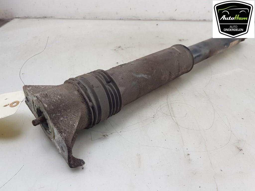 SCHOKBREKER RECHTS ACHTER Opel Astra K (|39030539|), Gebruikt, Postoffice@zf.com, Löwentaler Straße 20
88046  Friedrichshafen, DE