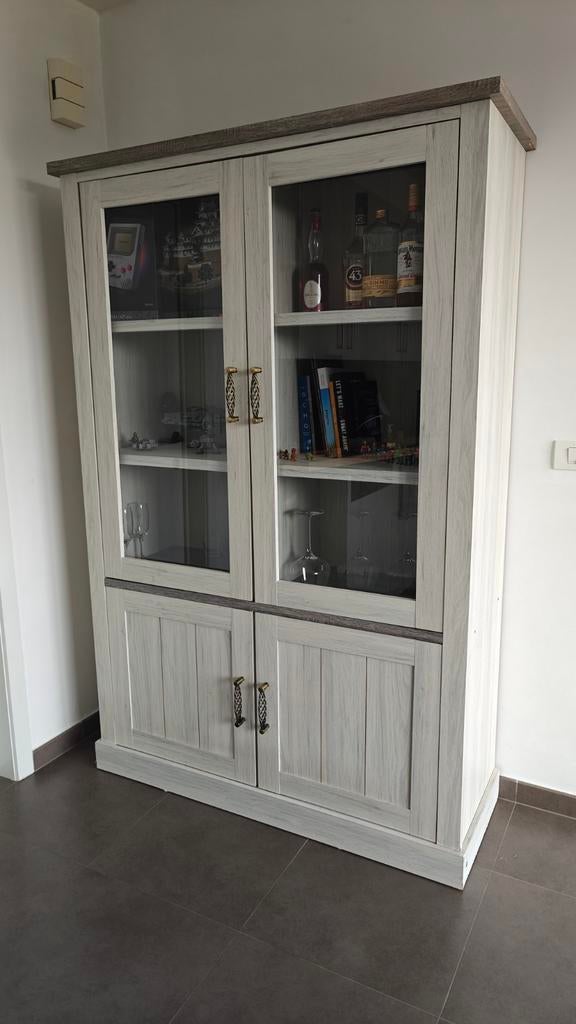 Vitrinekast / buffetkast met glazen deuren – landelijke stij, Ophalen