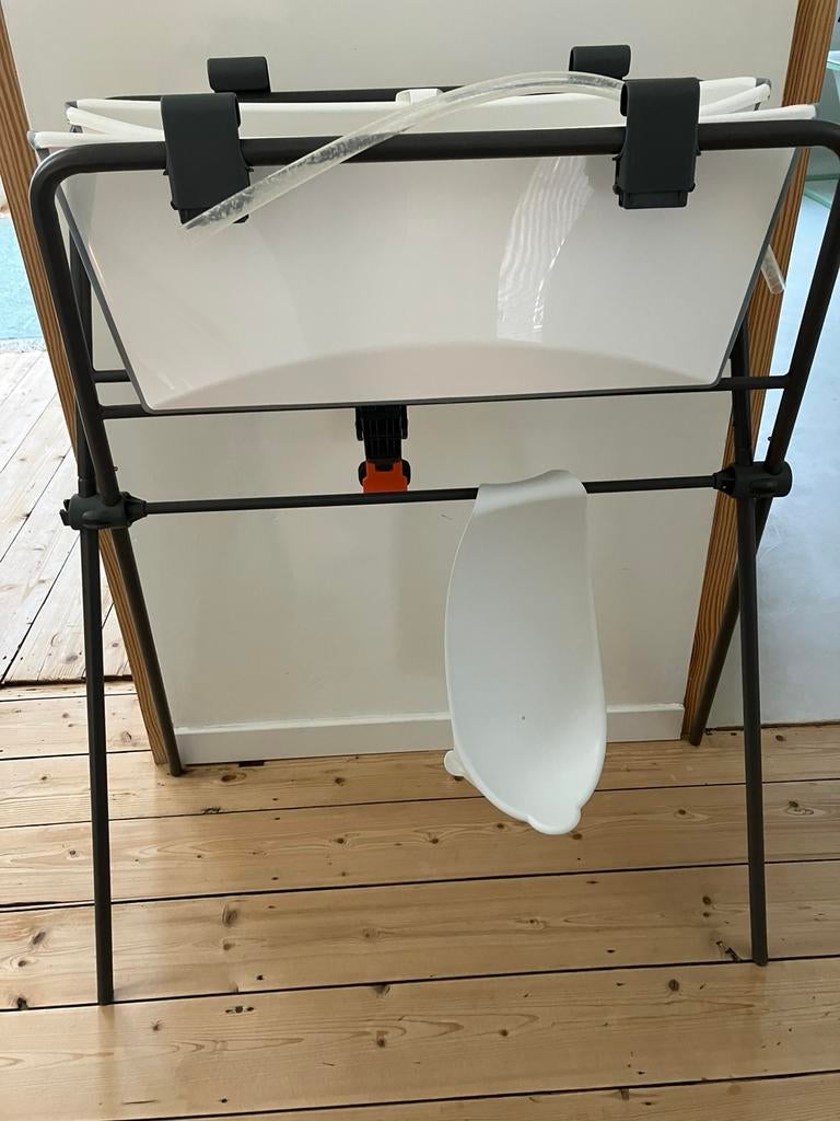 Stokke flexi bath standaard en newborn support pakket, Enfants & Bébés, Bains & Soins, Enlèvement, Comme neuf, Baignoire, Standard