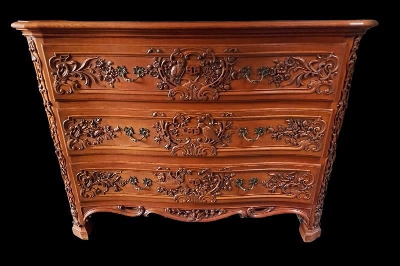 Louis XV Franse gebeeldhouwde eiken commode., Antiek en Kunst, Ophalen