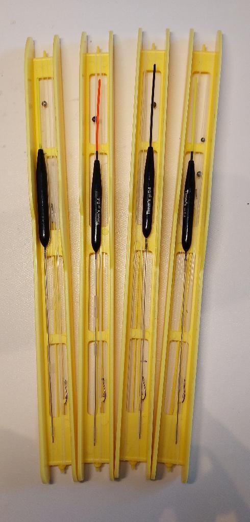 Hengelsport 4 zelfgemaakte vislijntjes set 79, Ophalen of Verzenden, Nieuw, Vaste hengel