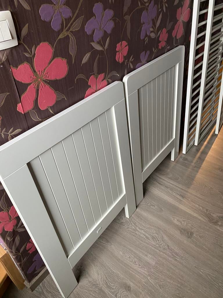 Babybed quax met matras, Ophalen, Zo goed als nieuw, Matras