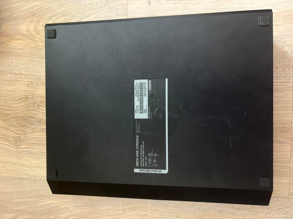 Xbox One 1TB – werkt perfect – zonder controller, Games en Spelcomputers, Ophalen, Gebruikt, Xbox One, Zonder controller