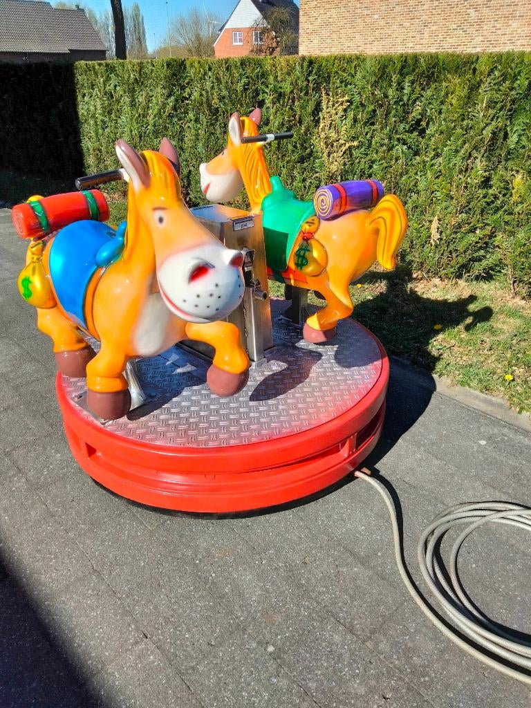 draaimolentje   carrousel, Ophalen, Zo goed als nieuw