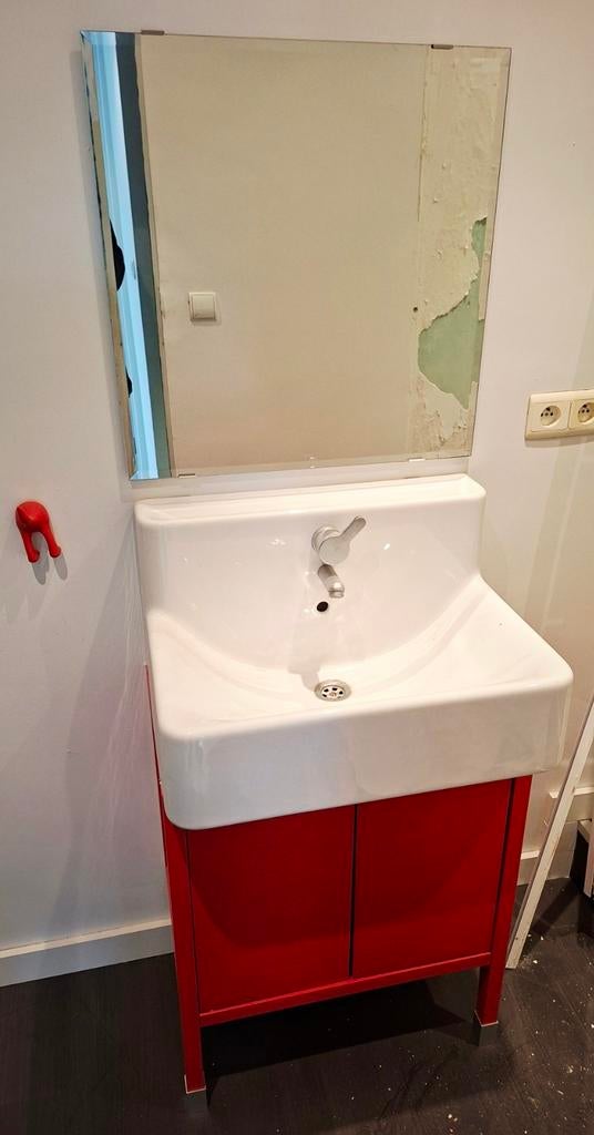 Badkamermeubel + spiegel, Ophalen