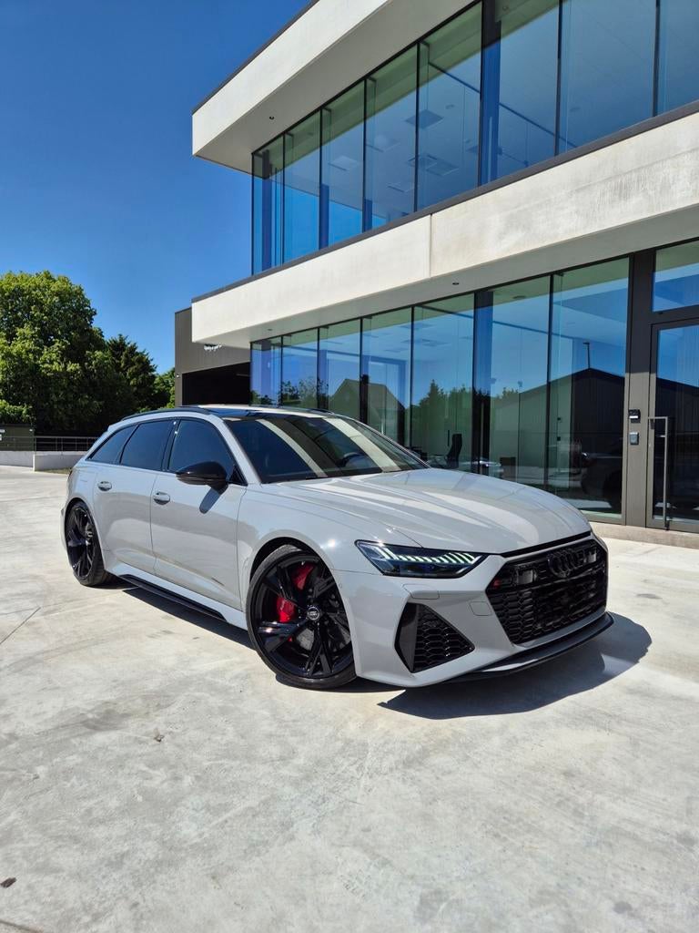 Audi RS 6 Avant C8 - 4.0 V8 - 600 pk - Matrix - B&O, Autos, Audi, Cuir, Argent ou Gris, Euro 6, Entreprise