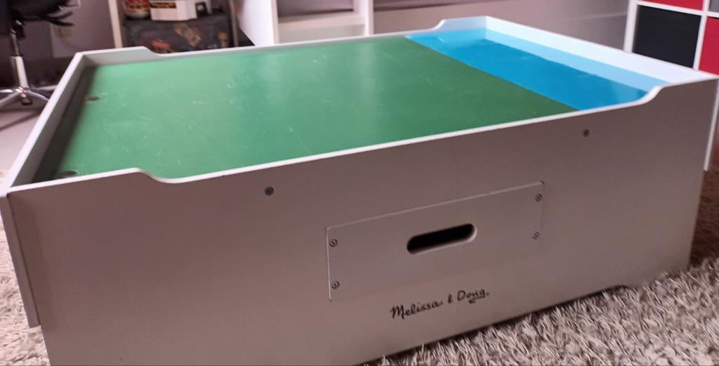 Stevige houten speeltafel van Melissa & Doug, Enlèvement, Utilisé