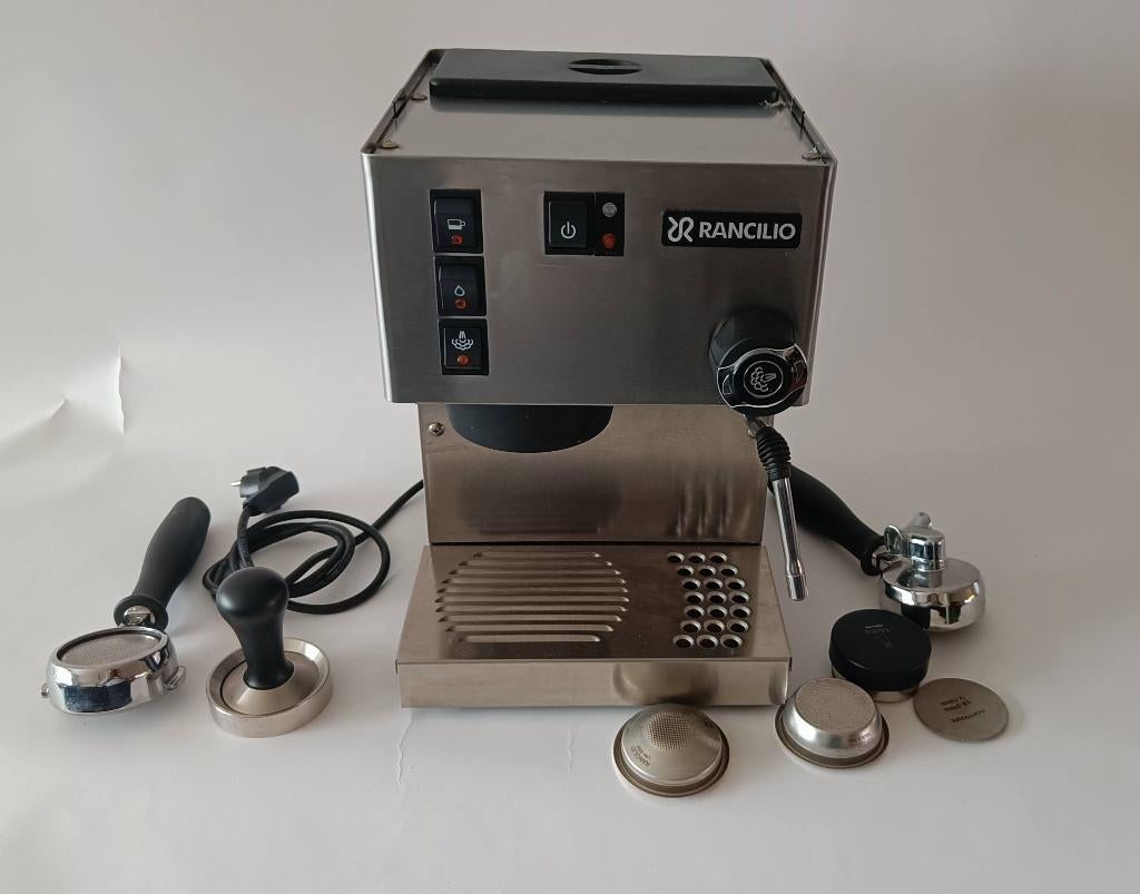 Rancilio Miss Silva v6, Electroménager, Cafetières, Réservoir d'eau amovible, Comme neuf, Enlèvement, Dosettes et capsules de café