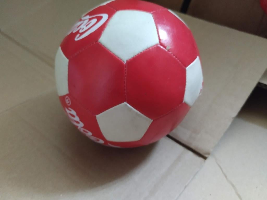 moesen grote zachte ballen, voor bv zwembad enz, Ophalen of Verzenden