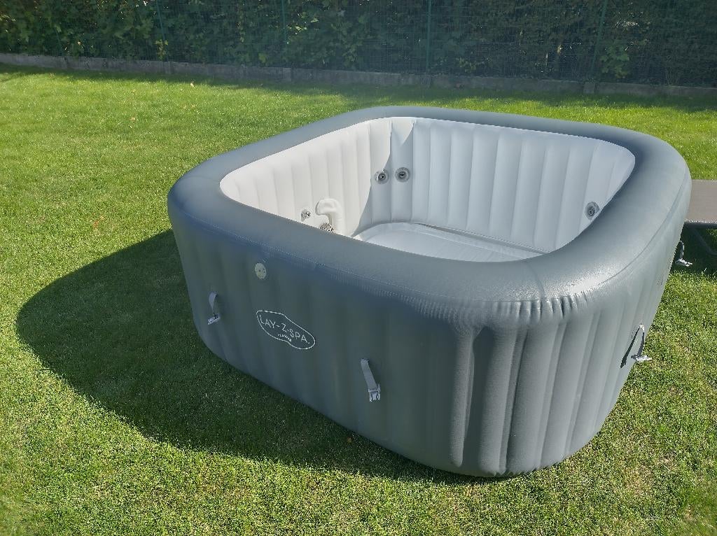yacuzzi Lay-z-spa Hawai, Jardin & Terrasse, Bains à remous et Spas, Enlèvement, Comme neuf, Pompe, Gonflable