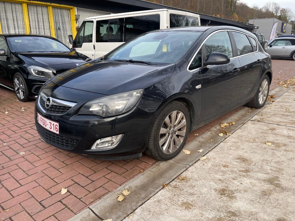 Opel Astra j 1.7cdti boîte de vitesse casser, Autos, Opel, Particulier, Achat, Astra, Airbags, Air conditionné, Bluetooth, Verrouillage central
