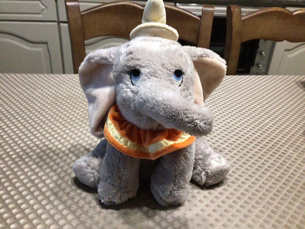 Pluche olifant disney Dumbo, Ophalen, Zo goed als nieuw