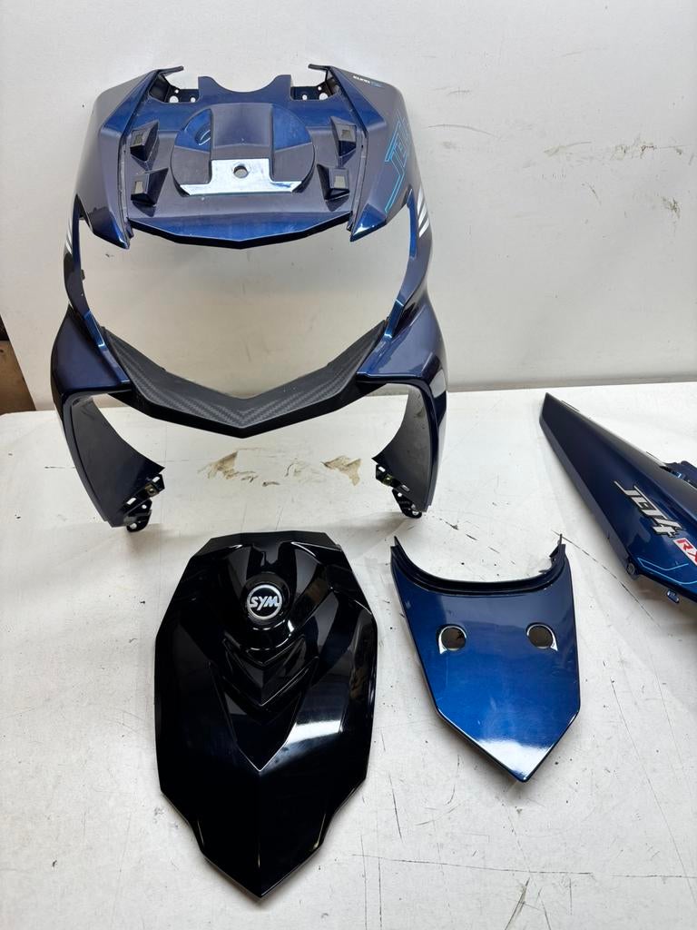 Veel onderdelen Sym Jet4 / Orbit 3 2024, Fietsen en Brommers, Ophalen of Verzenden, Zo goed als nieuw, Koplamp, SYM