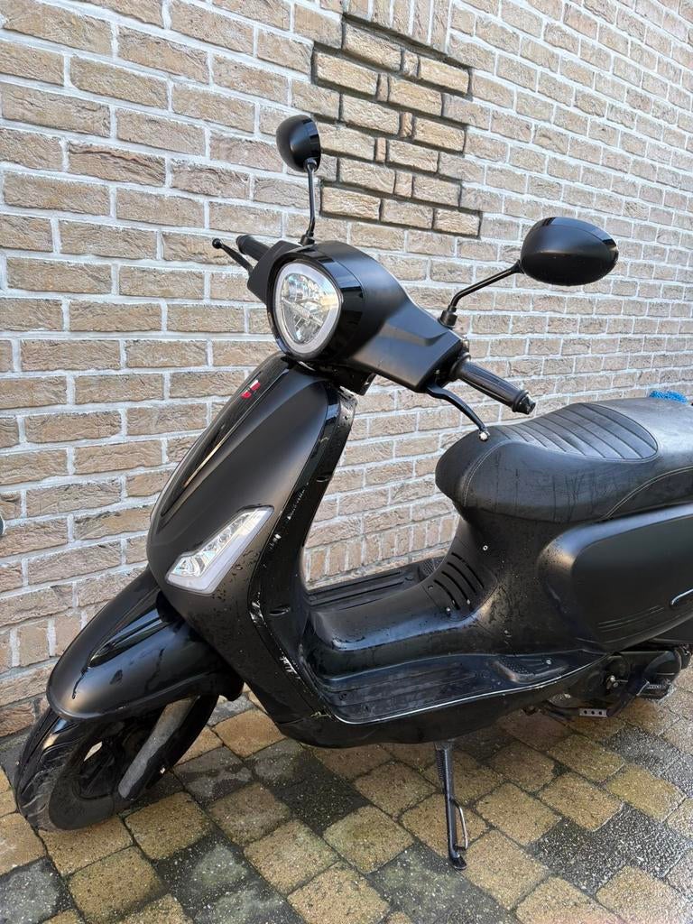 Scooter gts bravo, Enlèvement, Comme neuf