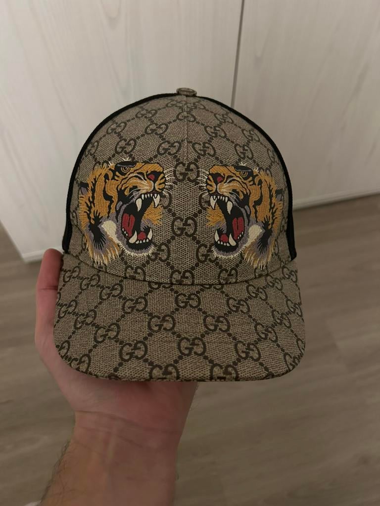 Gucci tiger print cap, Ophalen of Verzenden, Pet, Zo goed als nieuw, 58 of 59 cm (L, 7¼ of ⅜ inch)