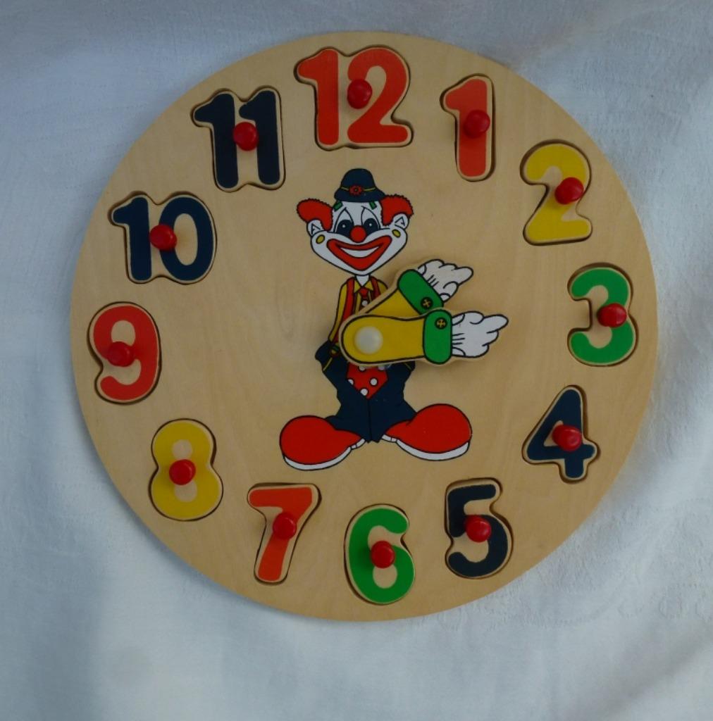 horloge puzzle incrustée en bois avec 12 chiffres, Enlèvement ou Envoi, 2 à 4 ans, Utilisé, 10 à 50 pièces