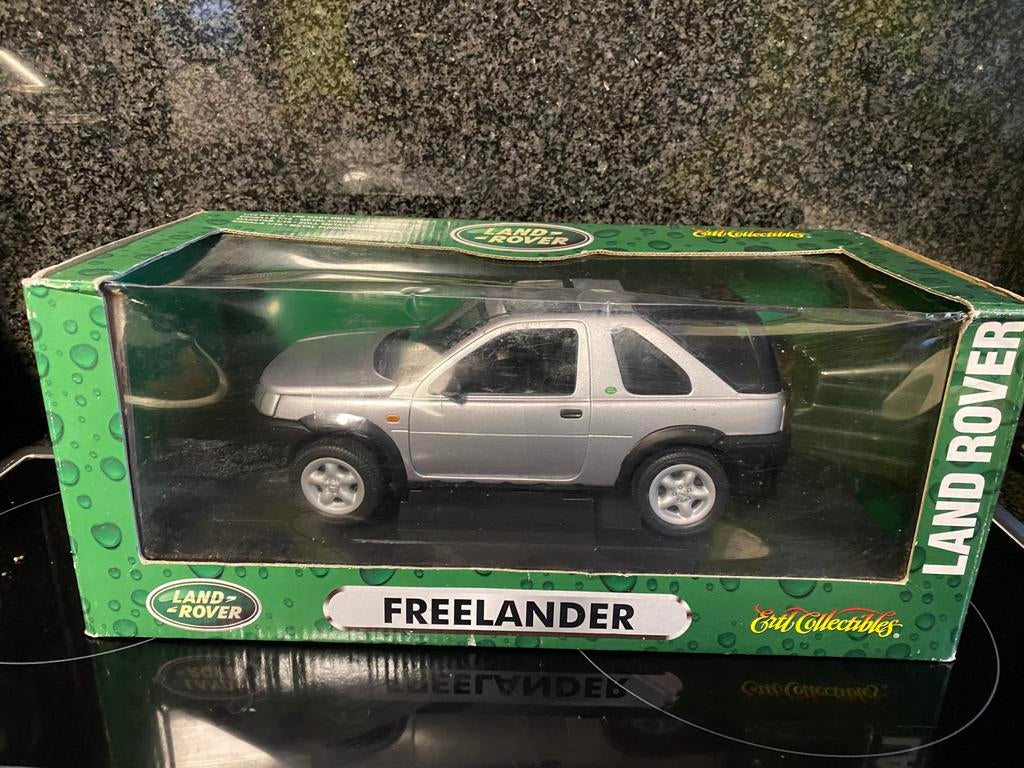 Land Rover Freelander ERTL 1/18 en emballage ouvert gris, Enlèvement ou Envoi, Comme neuf, Voiture, ERTL