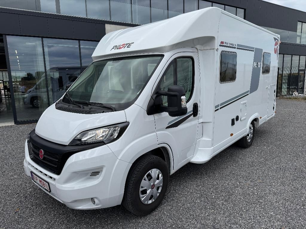 Pilote P 650 C Expression, 6 à 7 mètres, Siège standard, Entreprise, Boîte manuelle