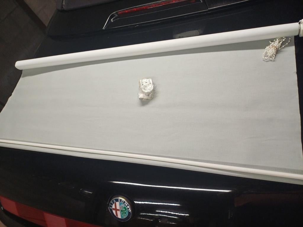 Store enrouleur occultant gris, Enlèvement, Gris