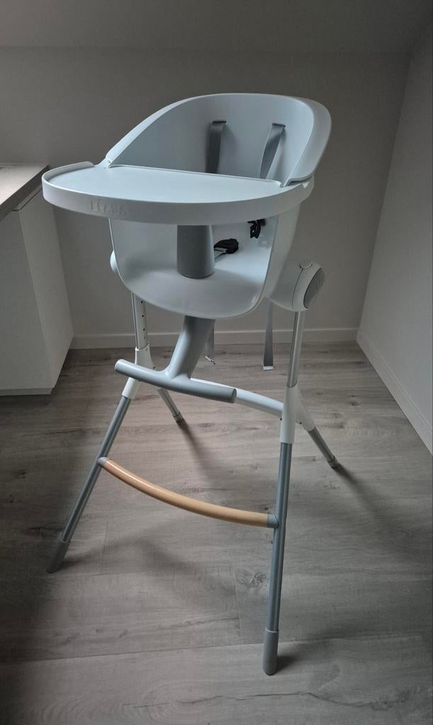 BÉABA Up & Down eetstoel grijs/wit, Enfants & Bébés, Enlèvement, Utilisé, Autres types, Ceinture(s)