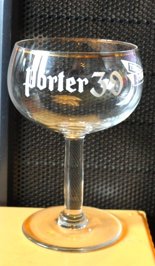 verre a biere porter 39 scotch export, Collections, Marques de bière, Enlèvement ou Envoi, Utilisé, Verre ou Verres, Autres marques
