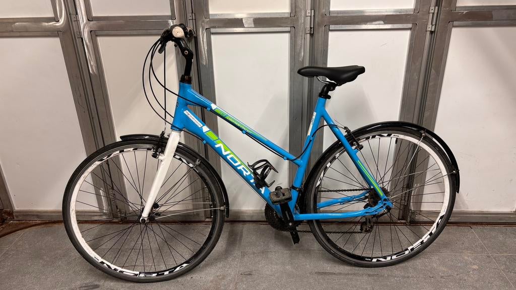 Sportieve damesfiets Norta LRC R40: koersfiets/citybike, Vélos & Vélomoteurs, Vélos | Femmes | Vélos de sport & de randonnée, Utilisé