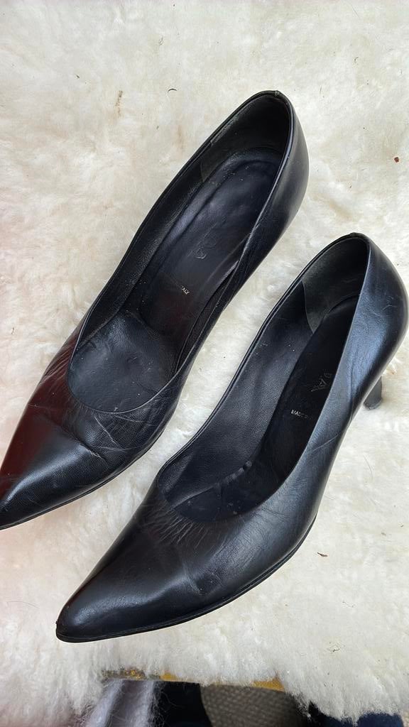 Prada maat 41, Ophalen, Schoenen met lage hakken, Zwart, Gedragen