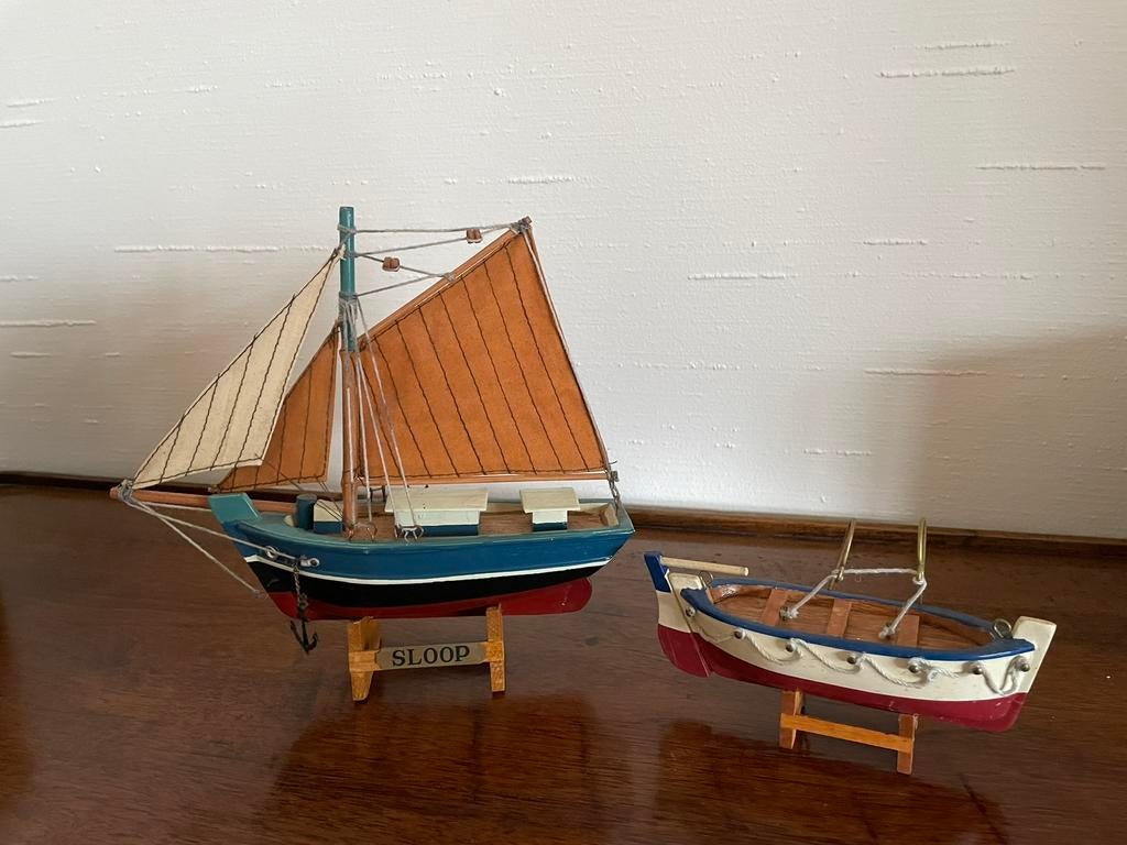 2 maquettes de bateau modélisme, Enlèvement, Utilisé