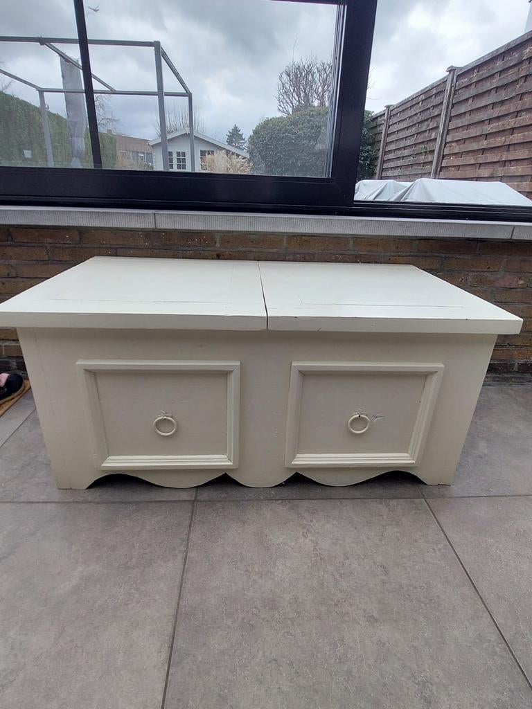 Belle armoire basse en bois blanc, Maison & Meubles, Mobilier complet, Enlèvement