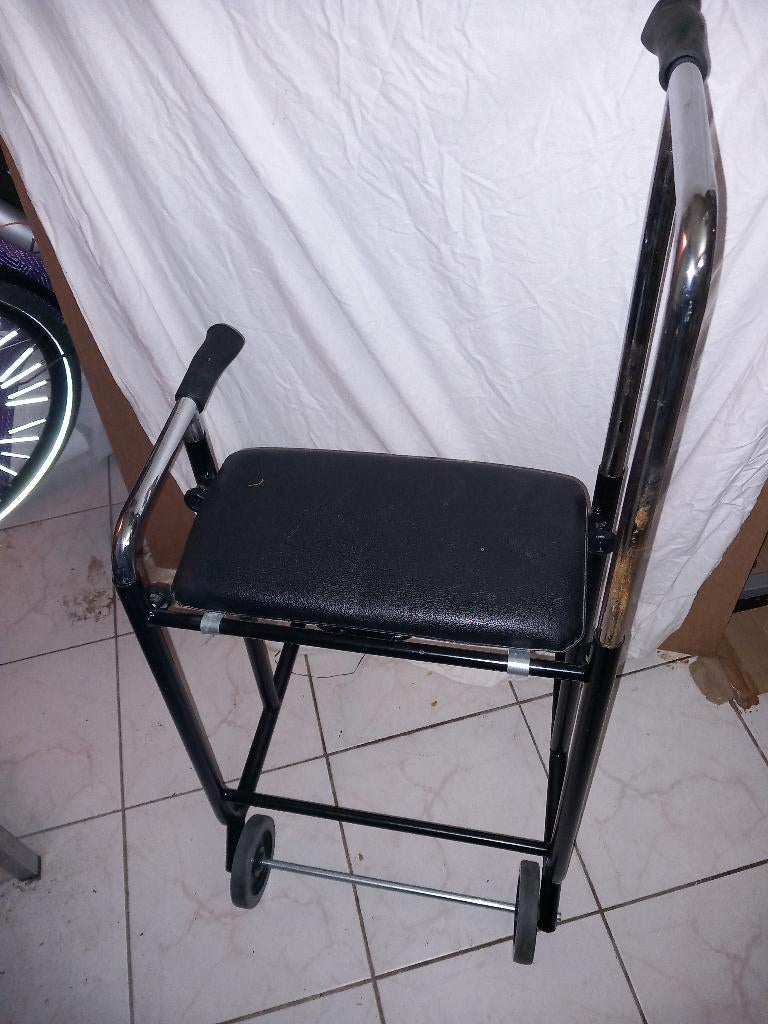 rollator met 2 wielen en 2 steunen, Ophalen, Lichtgewicht, Gebruikt