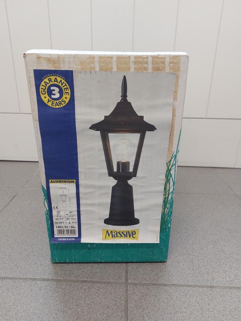Massive lantaarn voor buiten Nieuw, Ophalen, Nieuw