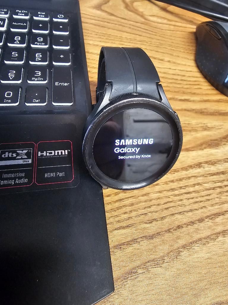 Samsung galaxy watch pro 5 Esim, Étanche, Enlèvement ou Envoi, Samsung galaxy watch, Utilisé