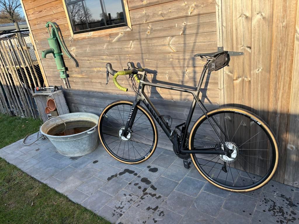Canyon endurace CF SL 8.0 disc ULTEGRA large, Fietsen en Brommers, Ophalen, Zo goed als nieuw