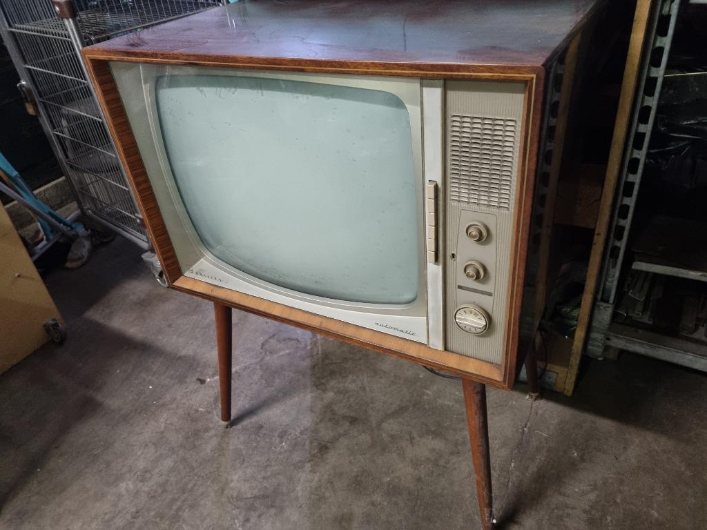 Zwart-wit tv uit de jaren 50, Antiek en Kunst, Ophalen