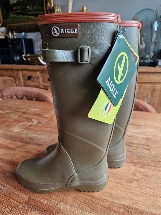 Nieuwe kwalitatieve rubberen laarzen Aigle maat 35, Vêtements | Hommes, Chaussures, Enlèvement ou Envoi, Neuf