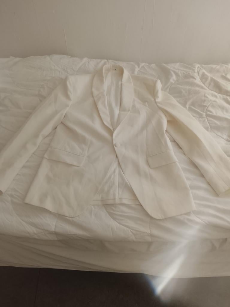 Pardessus style allemand et 2 costume blanc