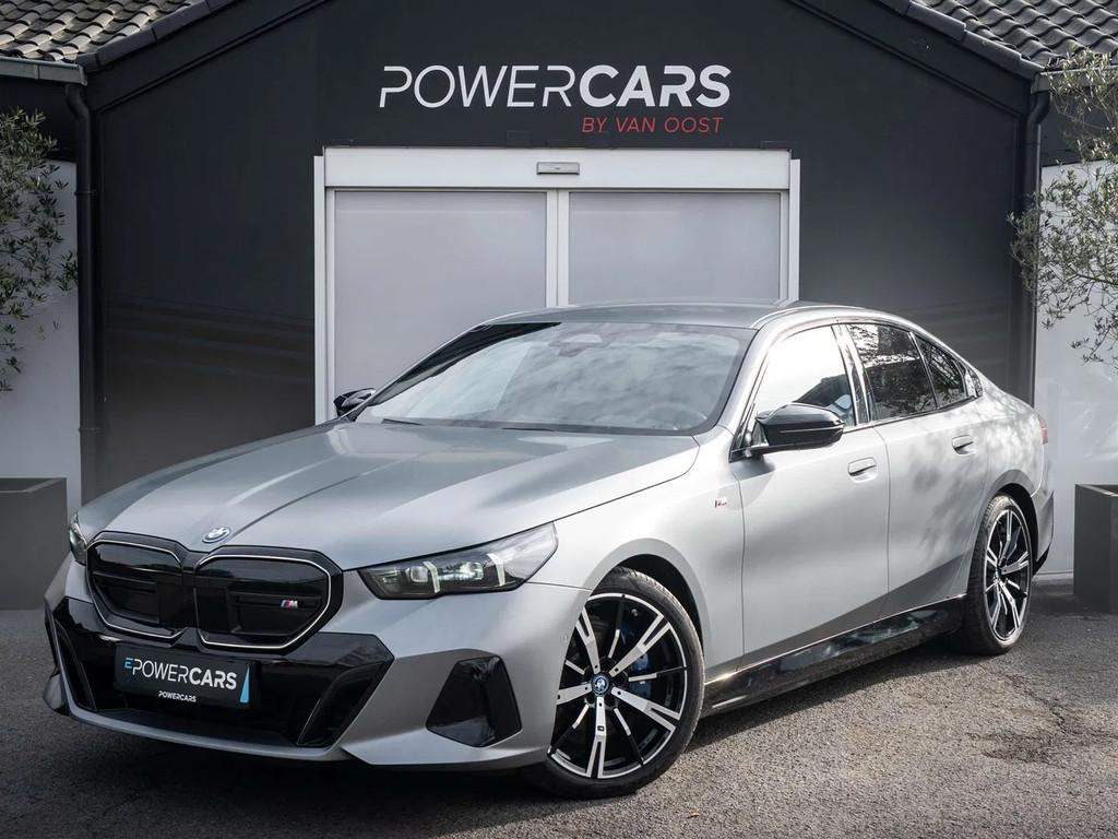 BMW i5 M60 xDrive | Frozen Pure Grey | M Sport Pro |, Zwart, 442 kW, Zilver of Grijs, Te koop