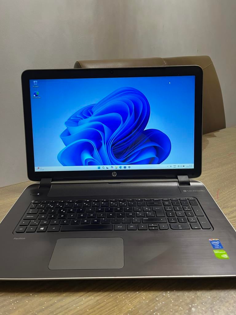 HP Pavilion 17” – i5 – 12GB RAM – SSD, Ophalen, Met videokaart, Zo goed als nieuw, SSD