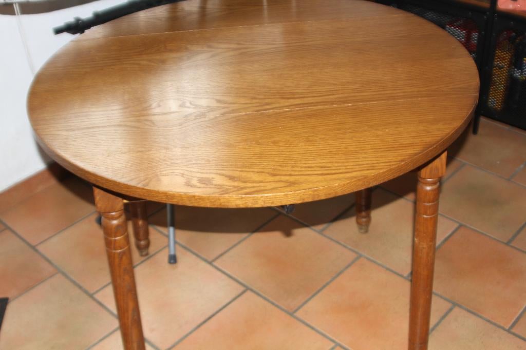 tafel met 2 stoelen gratis, Huis en Inrichting, Ophalen