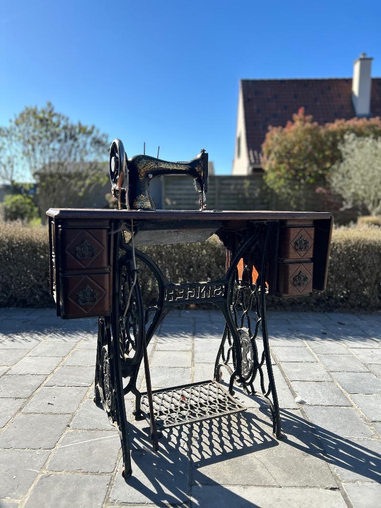 Antieke Singer naaimachine, Antiek en Kunst, Ophalen