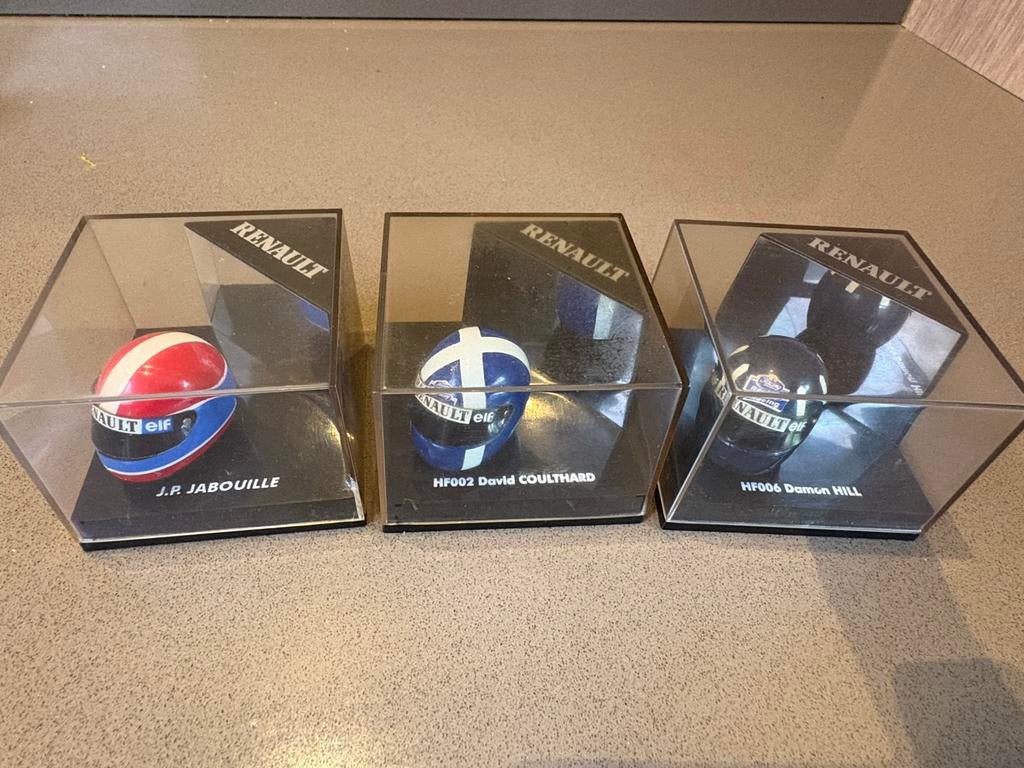 Helmet die cast 1/12 th scale onyx formula 1 models, Ophalen of Verzenden, Zo goed als nieuw