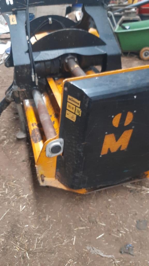 Zware klepelmaaier muthing  280, Ophalen