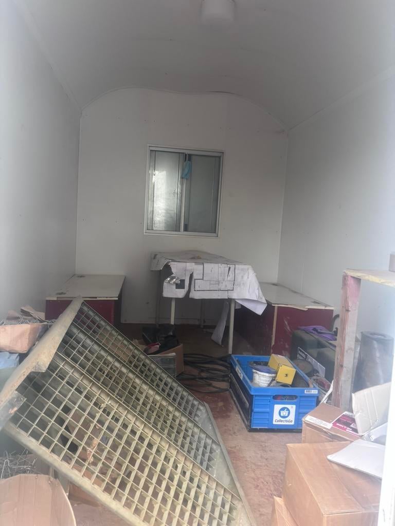 Werfkeet, Enlèvement